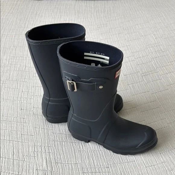 Hunter Rain Boots 1/2 calf - Picture 6 of 6